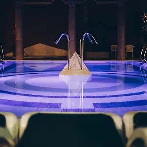 فندق كليوباترا سبا, يوريت دي مار
